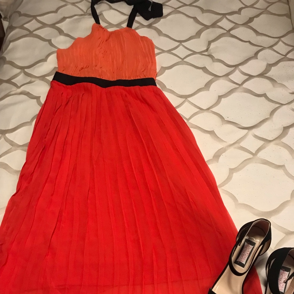 Pleated Halter Dress Great for the Summer. 🌅